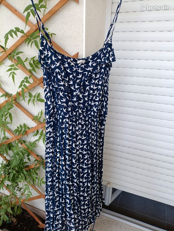 Robe (image 1)
