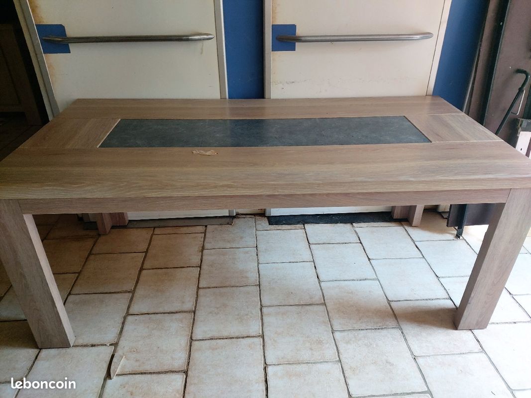 Salle à manger (image 1)