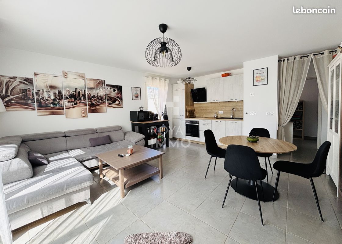 Appartement 3 pièces 63 m² · à Toulon · 63 m² · 1 105 €