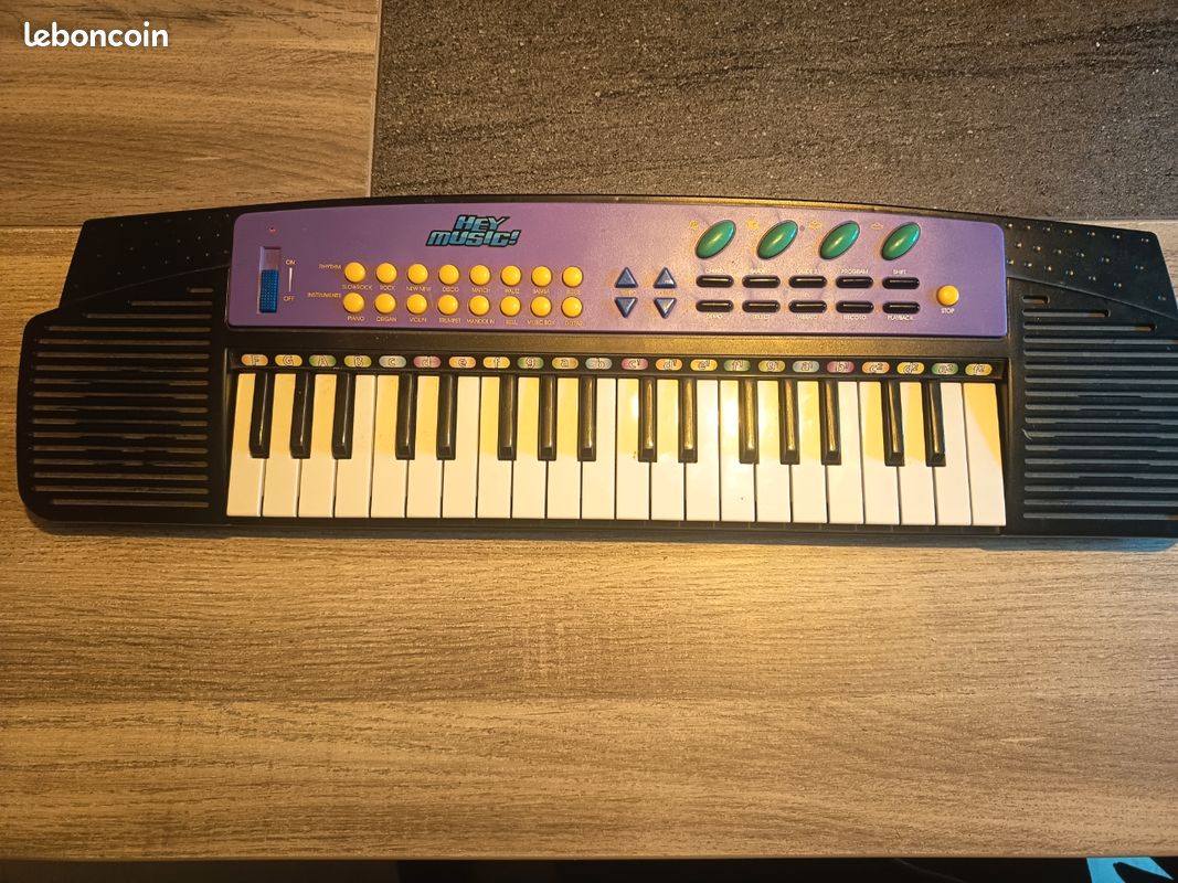 Mini synthétiseur/ piano (image 1)