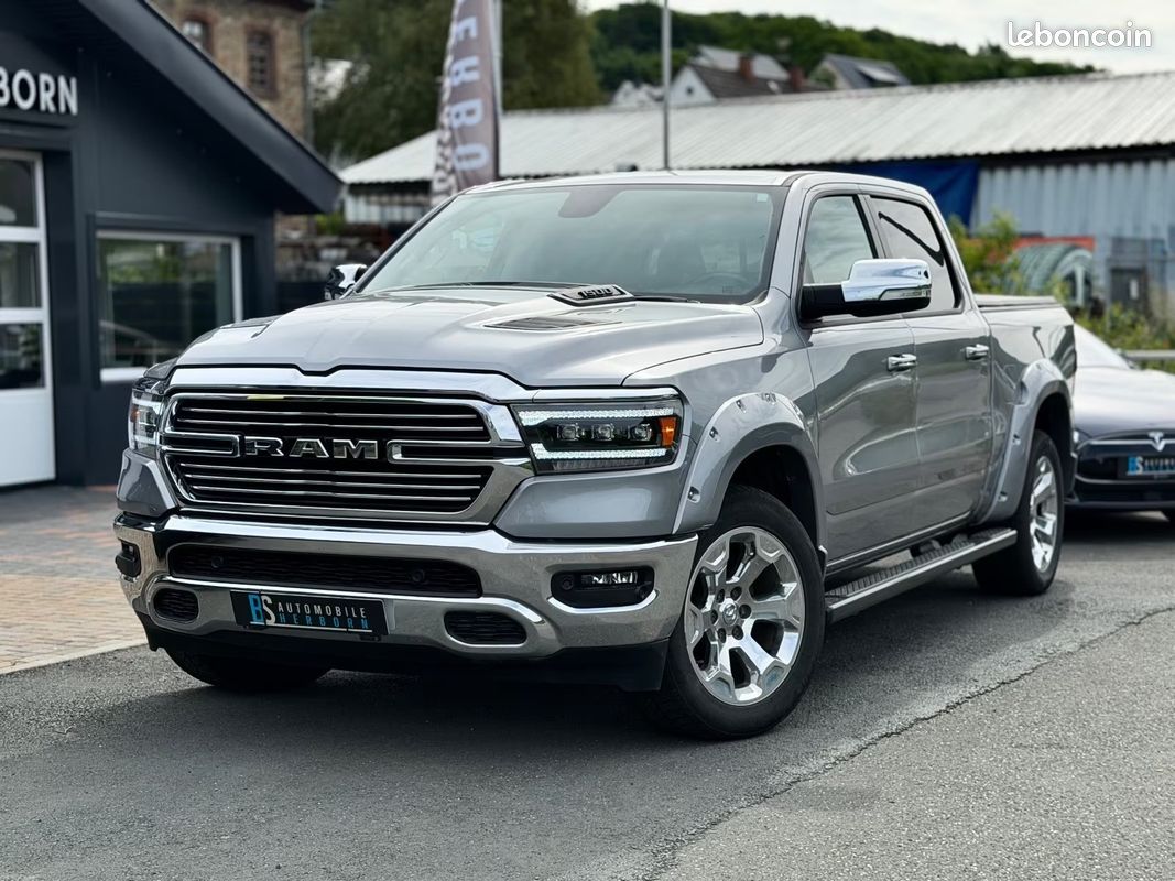 Dodge RAM 1500 Big Horn 5.7 HEMI 401 ch 4x4 – Uconnect – Caméras AV/AR – Attelage (image 1)