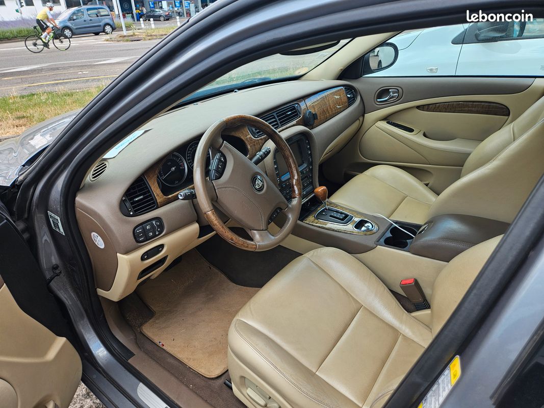 JAGUAR S-TYPE 2.7 V6 BI-TURBO diesel 208CV BVA (image 3)