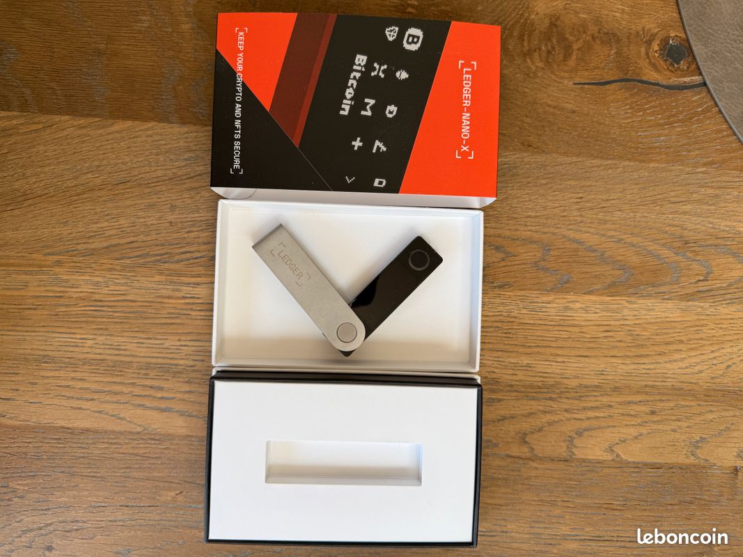 Clé Bitcoin Ledger Nano X + Étui - Accessoires informatique