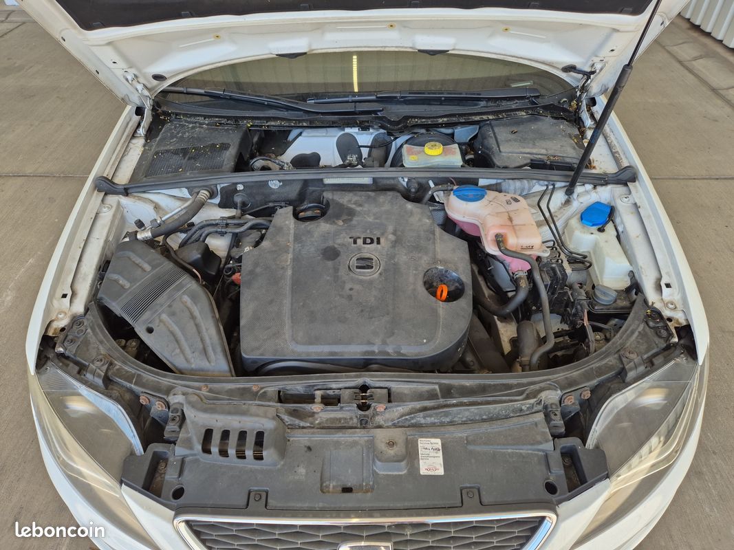 Seat Exeo ST 2.0 TDi 120 ch Reference (2012) – Break (image 5)