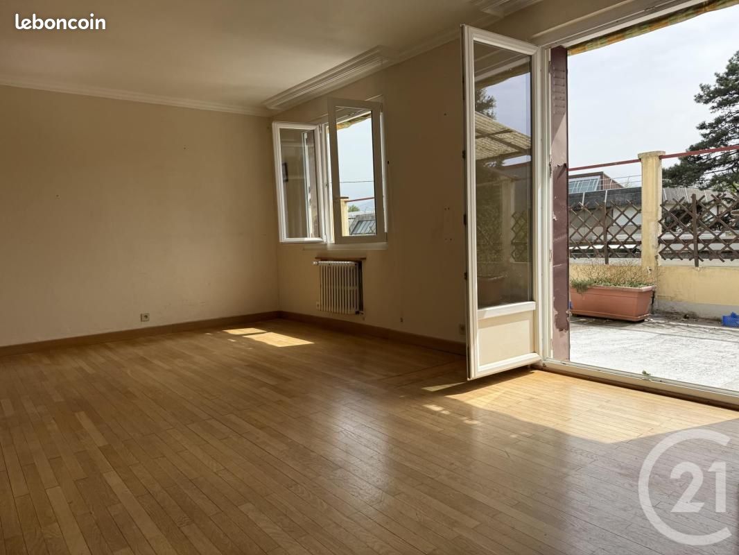 Appartement 4 pièces 117 m² · à Seyssinet-Pariset · 117 m² · 225 000 €