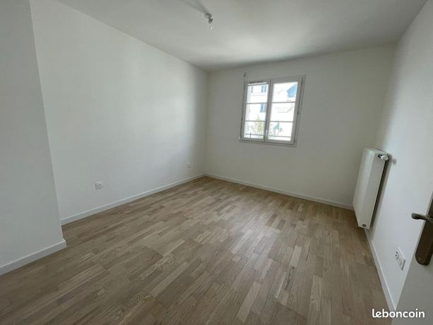 Maison a louer serris - 5 pièce(s) - 98 m2 - Surfyn