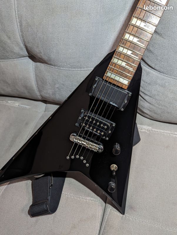 Guitare Electrique Jackson JS30 (upgrade Duncan) (image 1)