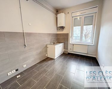 Appartement 376 686 € - 83 m²