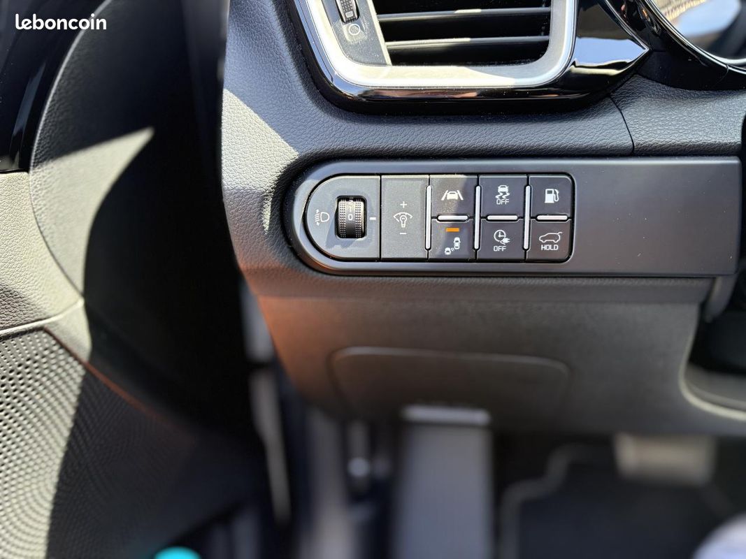 KIA CEED 1.6 GDI 141H 105 HYBRID PHEV 8.9KWH LOUNGE DCT BVA ( garanti constructeur ) (image 26)
