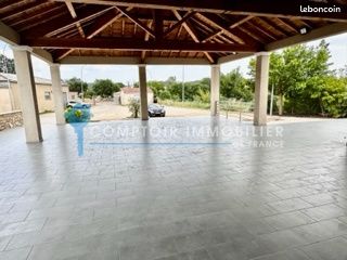 Inconnu 3 pièces 300 m²