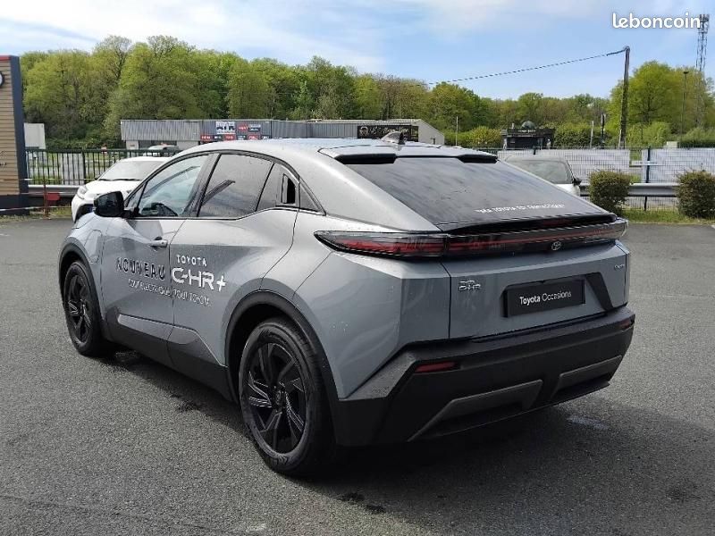 Toyota C-HR+ 224ch 77kWh Design Grande Autonomie (image 5)