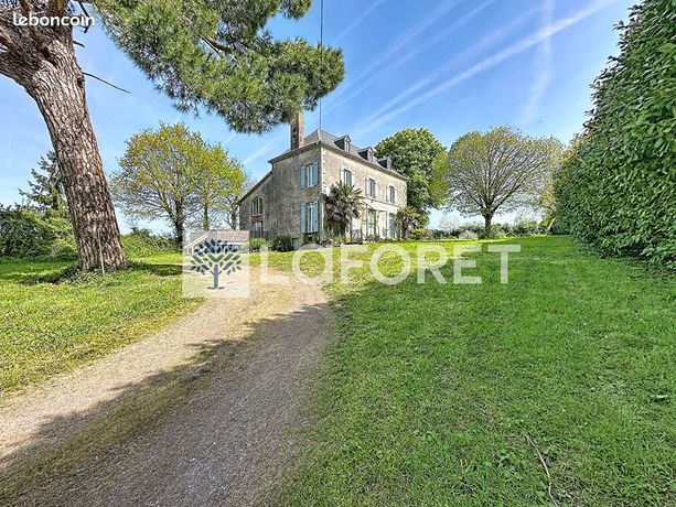 Maison 9 pièces 251 m²