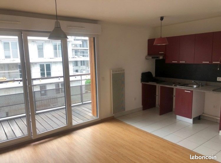 Appartement 1 pièce 28 m² · à Issy-les-Moulineaux · 28 m² · 895 €/mois