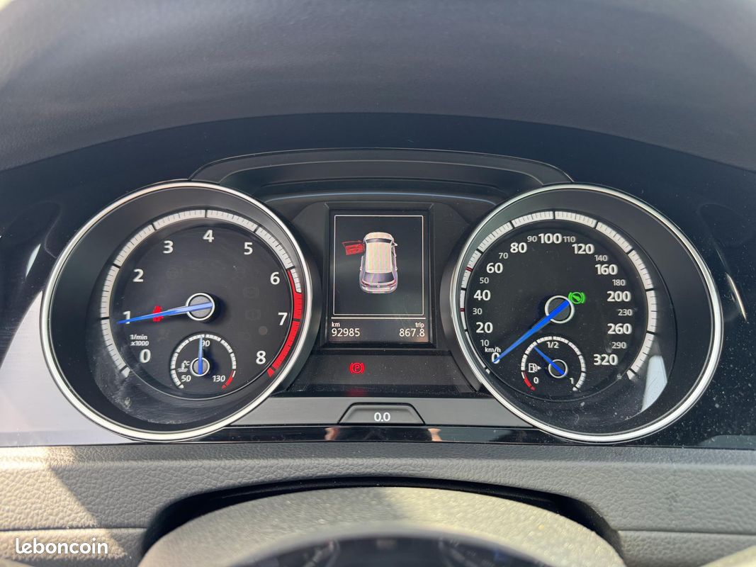 VOLKSWAGEN GOLF 2.0 TSI 300 BLUEMOTION R 4MOTION DSG BVA / Garantie 12 Mois (image 8)
