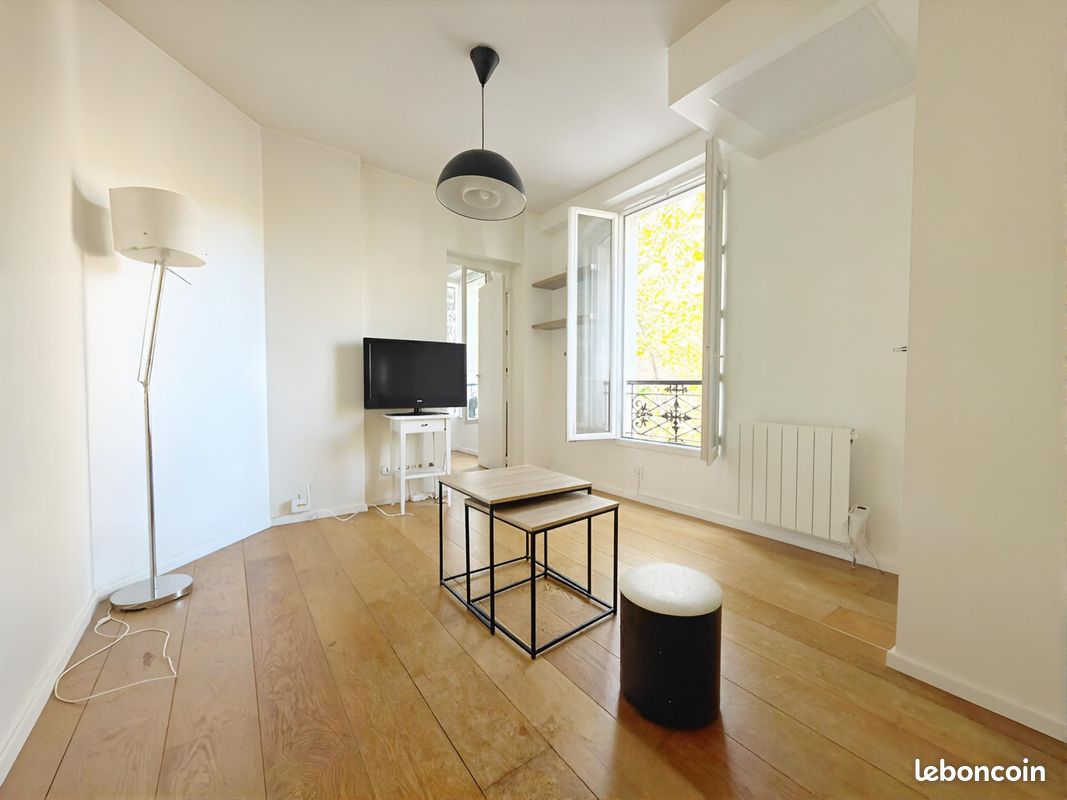 Appartement 2 pièces 25 m² · à Paris · 25 m² · 215 000 €