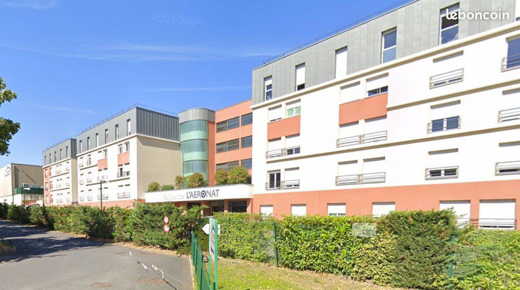 Appartement 1 pièce 19 m² · à Saint-Cyr-l'École · 19 m² · 63 000 €