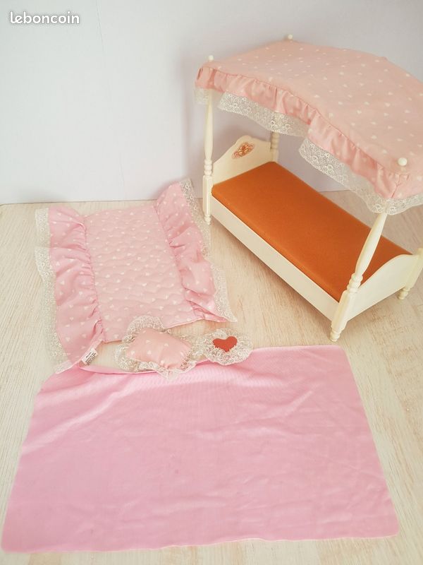 Kitsch Taie d'oreiller en satin Barbie Malibu 26x19