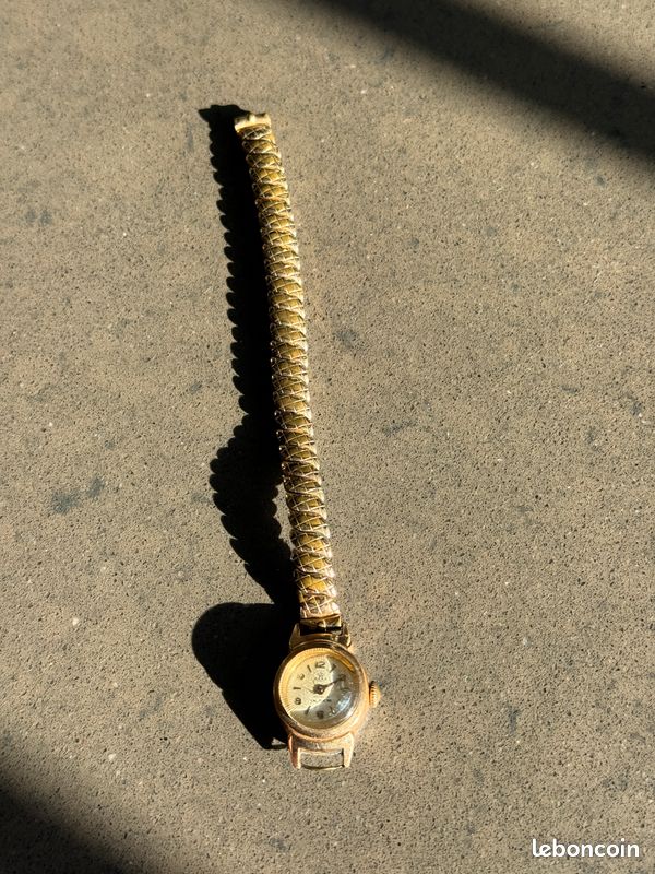 Montres anciennes - MONTRE ANCIENNE OMEGA de forme Tonneau - VINTAGE