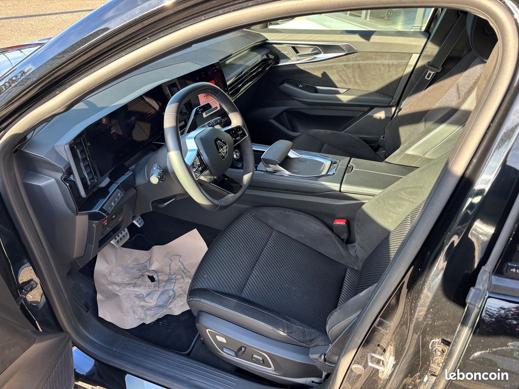 Espace 1.2 E-Tech full hybrid 200ch esprit Alpine 7 places (image 3)