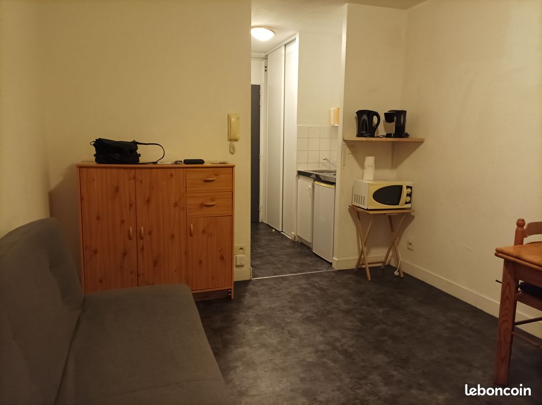 Appartement 1 pièce 18 m² · à Bourges · 18 m² · 430 €/mois