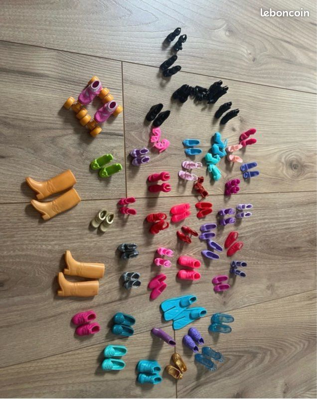 Lot de paires de chaussures Barbie (image 2)