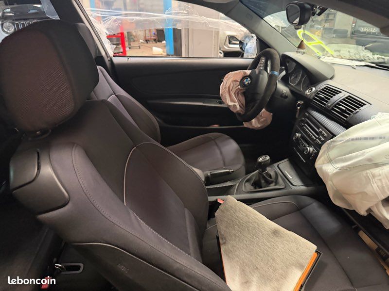 BMW 118d pour pièces détachées (image 3)