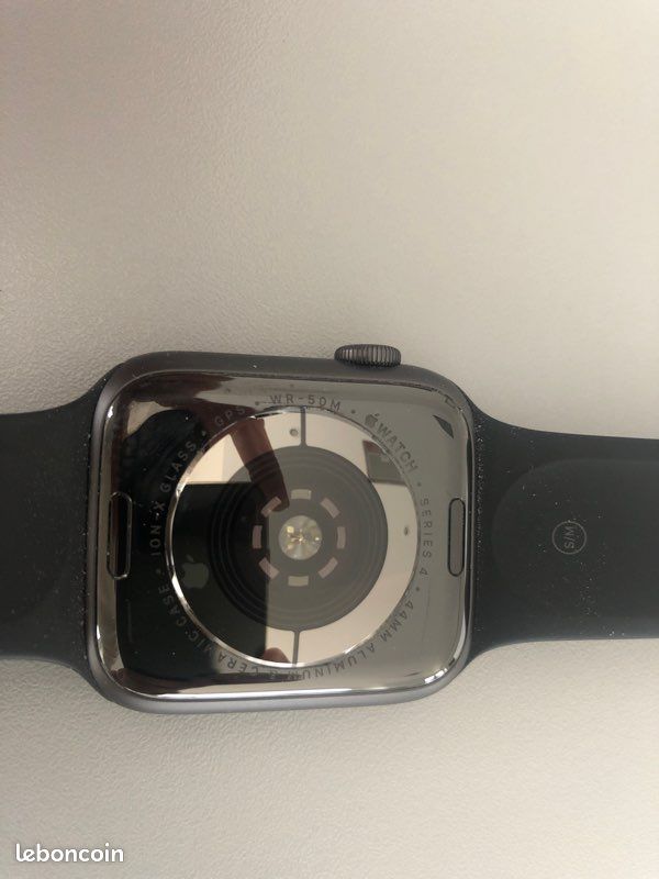 Apple Watch 4 44mm GPS (image 7)