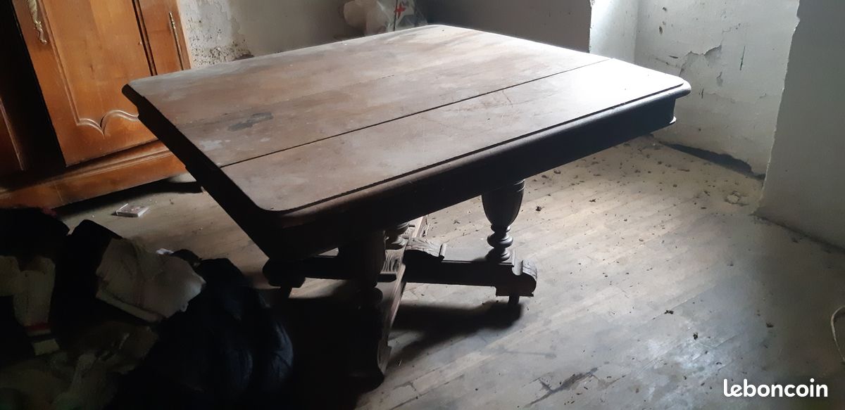 Table (image 1)