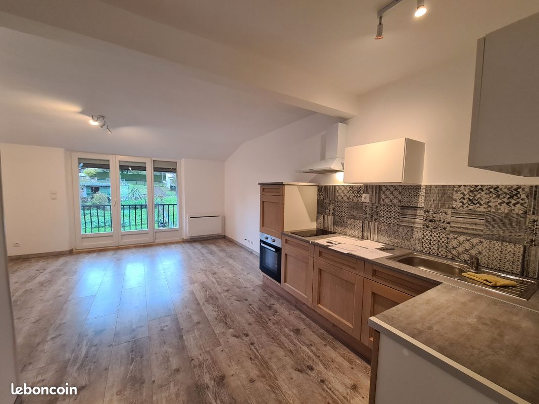 Appartement 3 pièces 55 m² · à Boulzicourt · 55 m² · 670 €/mois