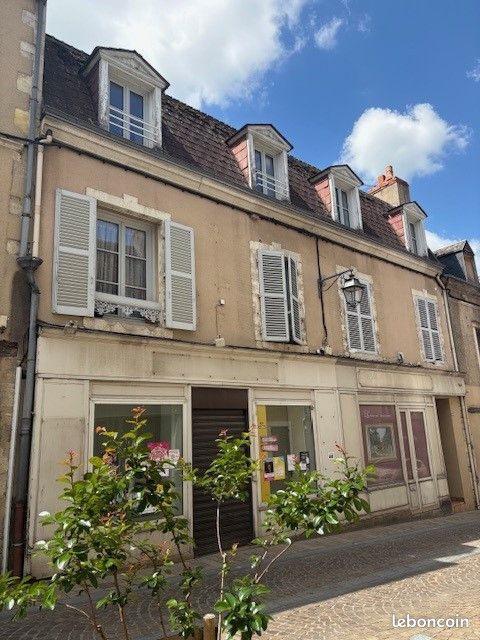Appartement 3 pièces 69 m² · à La Châtre · 69 m² · 555 €