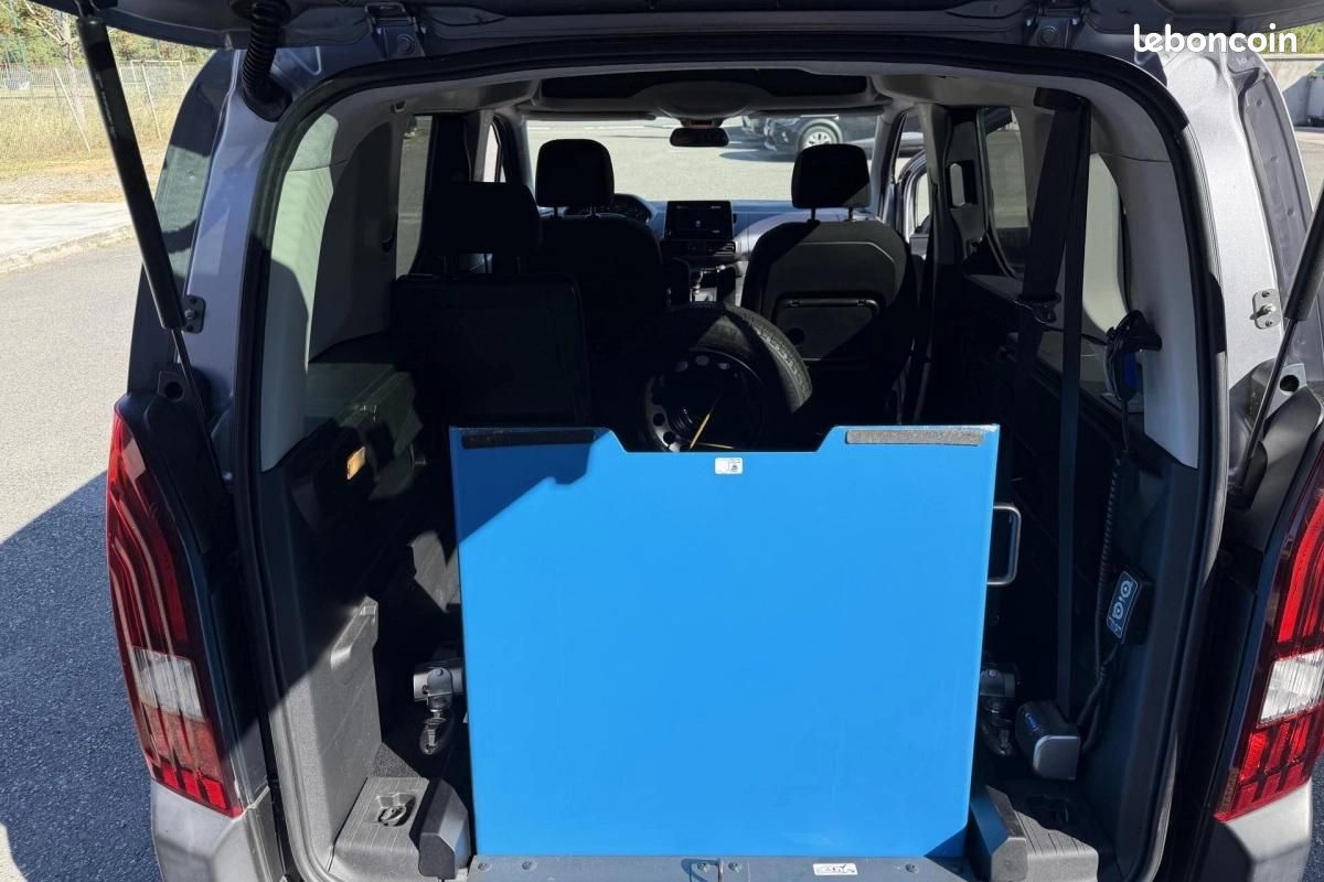 Peugeot Rifter COMBI 1.5 BLUEHDI 130 L1 ALLURE PACK START-STOP TPMR (image 19)