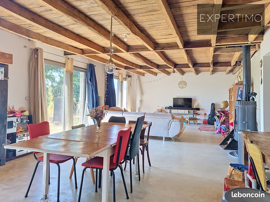 Maison 9 pièces 275 m² · à Centrès · 275 m² · 220 000 €