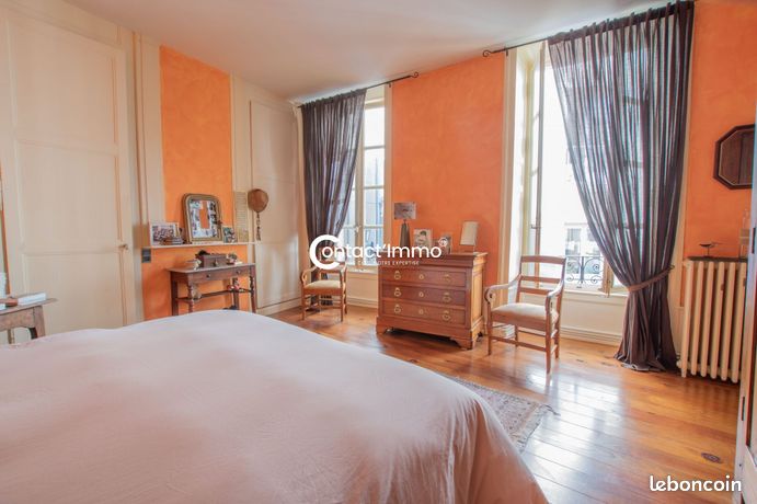 Appartement 4 pièces 143 m²