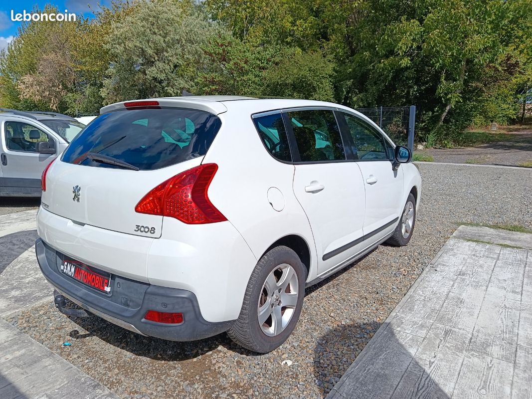 Peugeot 3008 HDi 112 cv (image 3)