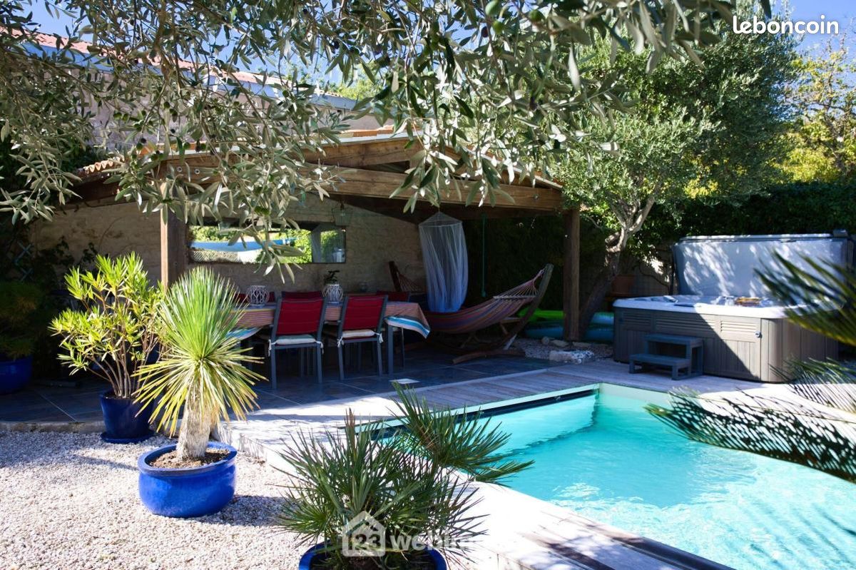 Maison 1 pièce 150 m² · à Nieul-sur-Mer · 150 m² · 757 300 €