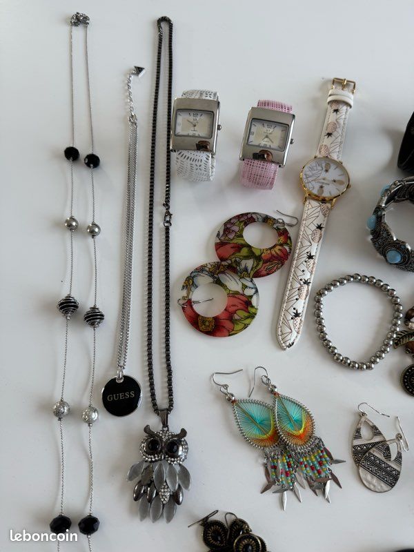 Lot De Bijoux Fantaisie Occasion - Marques Mélangées (Guess Etc.) - À Porter Ou Customiser