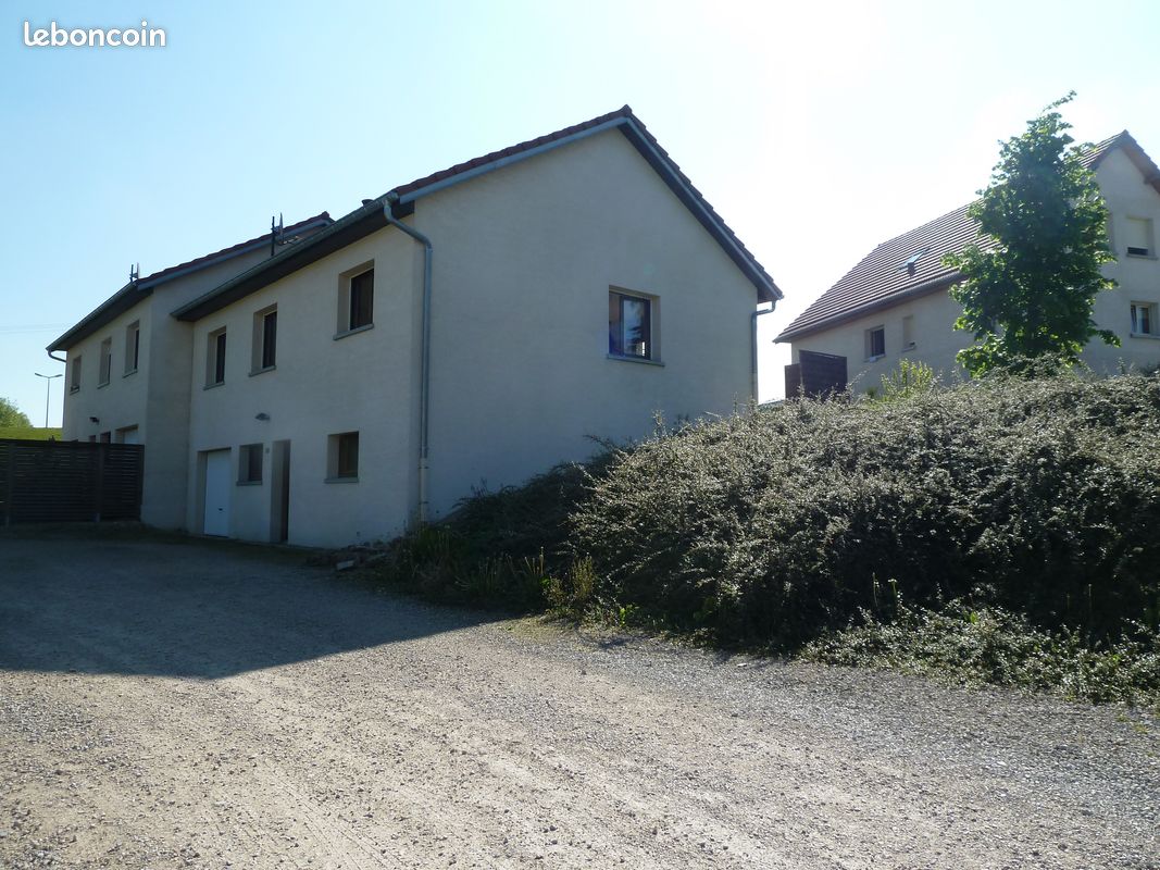 Maison 5 pièces 110 m² · à Loulans-Verchamp · 110 m² · 780 €