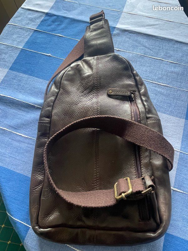 Vente sacoche homme (image 2)