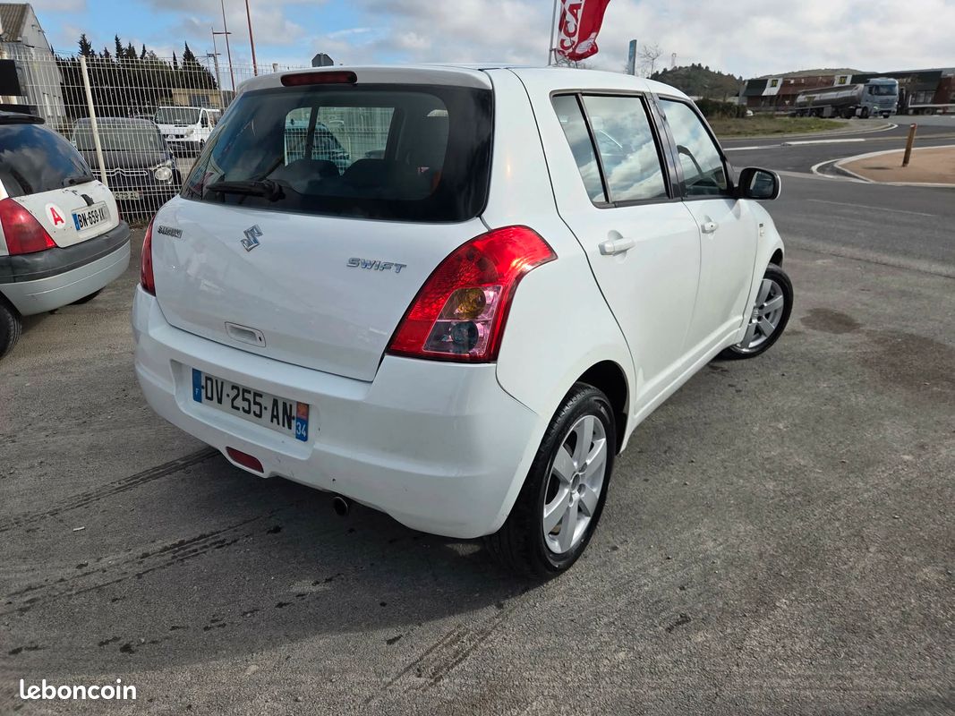 🚗✨ À SAISIR – Suzuki Swift 1.3 DDiS 75ch – Compacte, Équipée & Économique ✨🚗 (image 2)