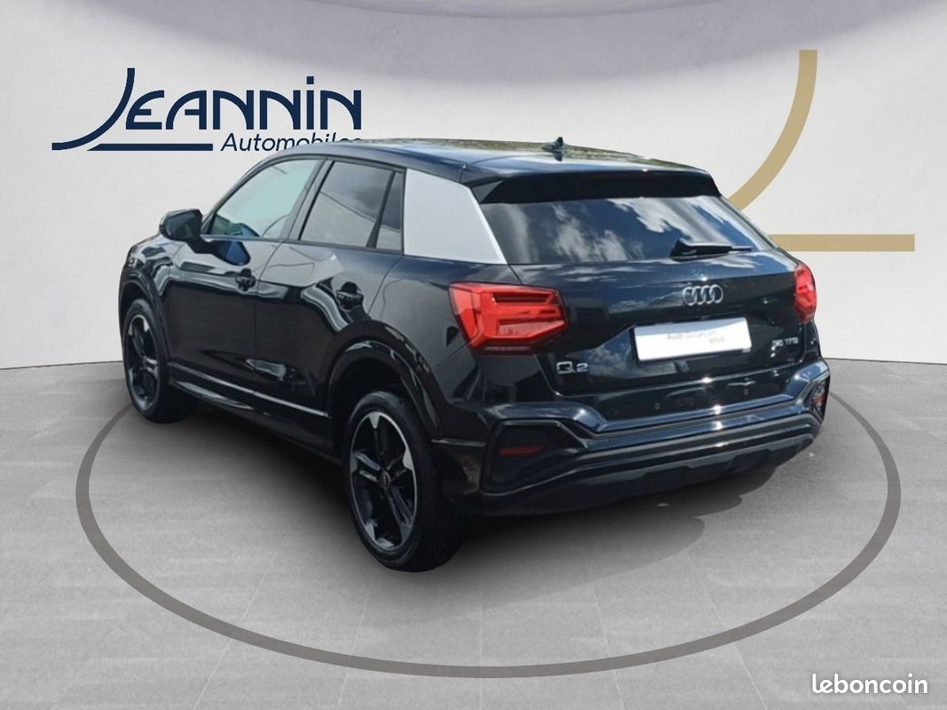 AUDI Q2 35 TFSI 150 S tronic 7 S line (image 3)