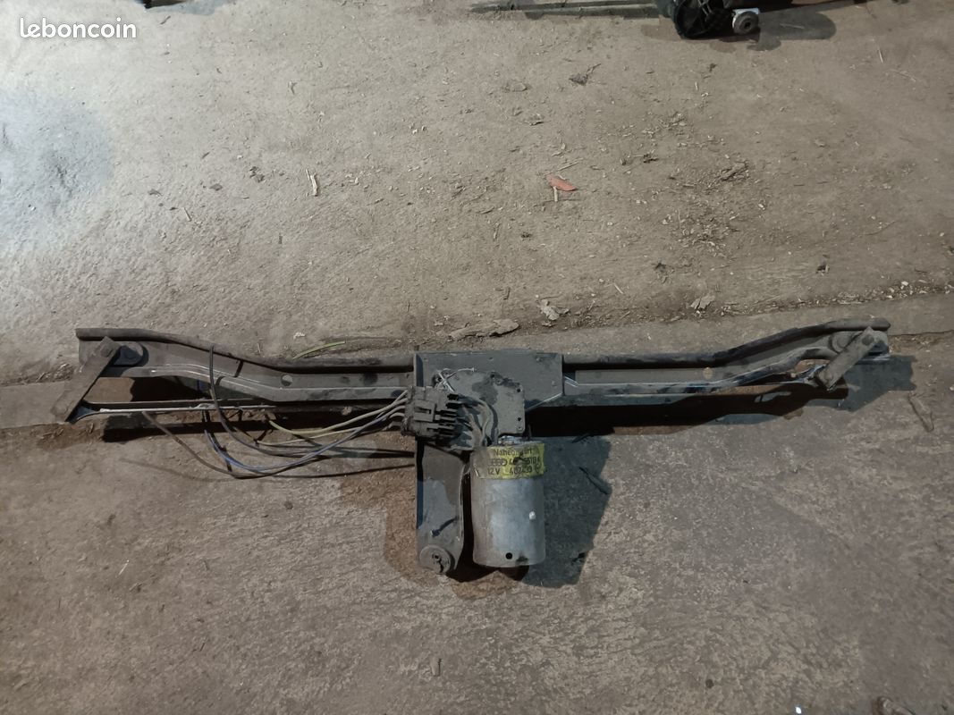 Moteur essuie glace audi 100 c2 (image 1)