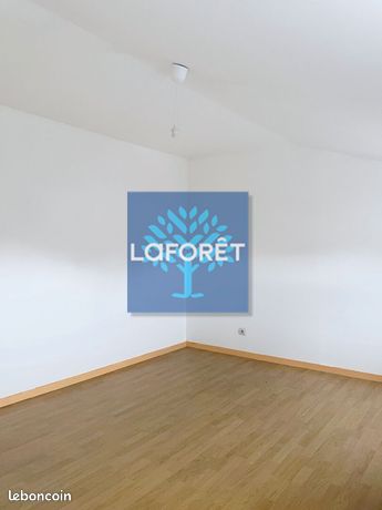 https://img.leboncoin.fr/api/v1/lbcpb1/images/ab/de/f3/abdef3d285f87e880991d72135d5046d2ab486b8.jpg?rule=ad-image