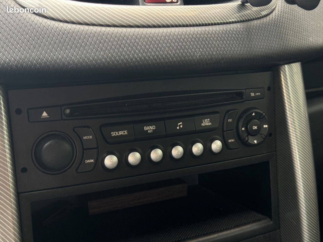 PEUGEOT 207 1.6 120ch Exécutive - 2ème Main / Courroie Accessoire OK (image 16)