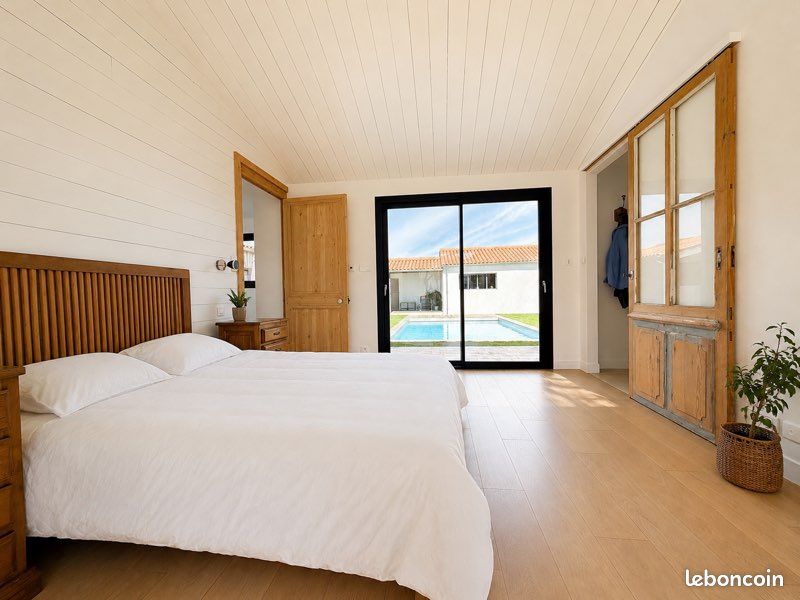Maison 6 pièces 162 m² · à Dompierre-sur-Mer · 162 m² · 750 000 €