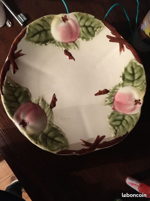 Assiette faïence barbotine de CHOISY LEROY HB décor pomme (image 4)