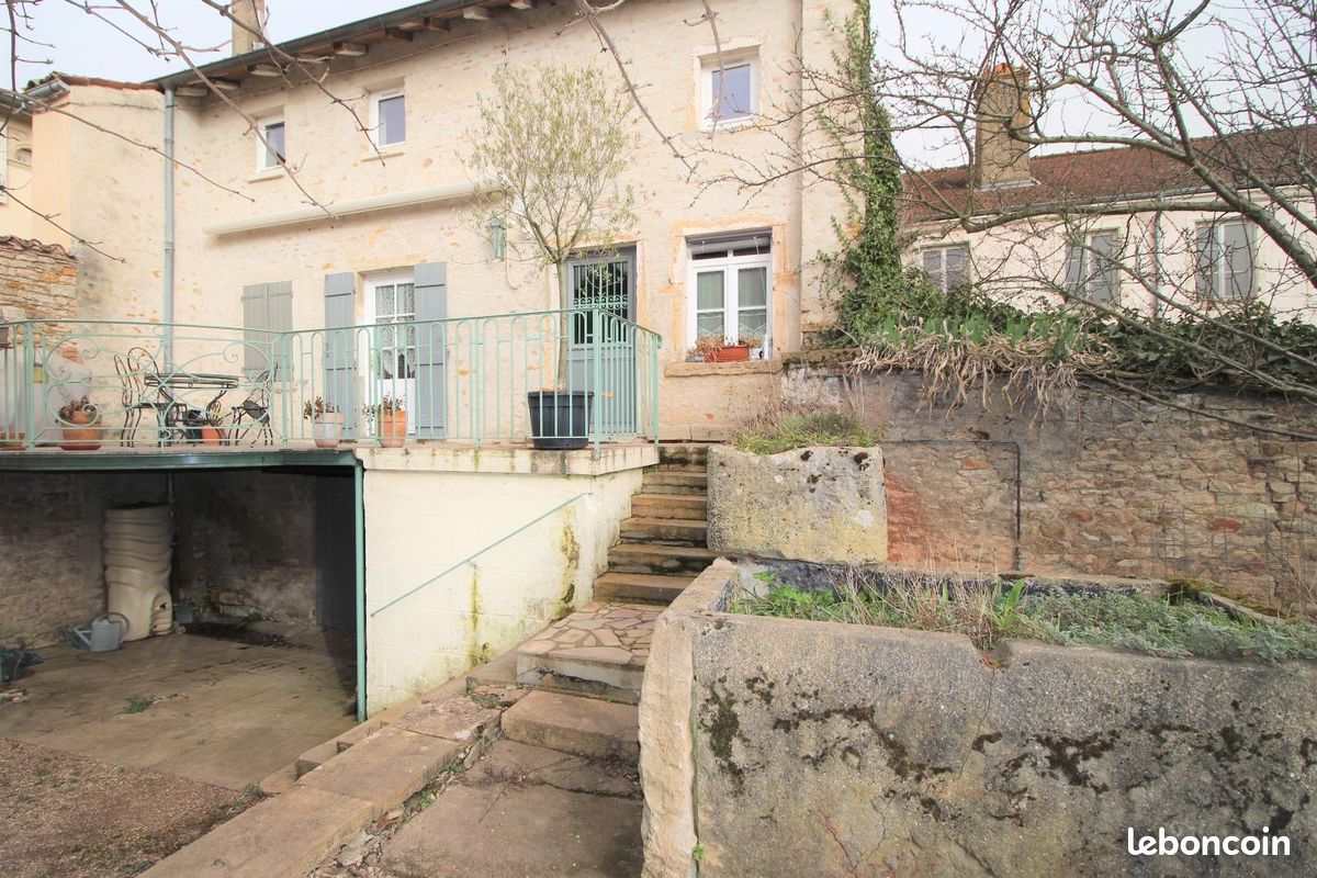 Maison 4 pièces 185 m² · à Cluny · 185 m² · 1 150 €