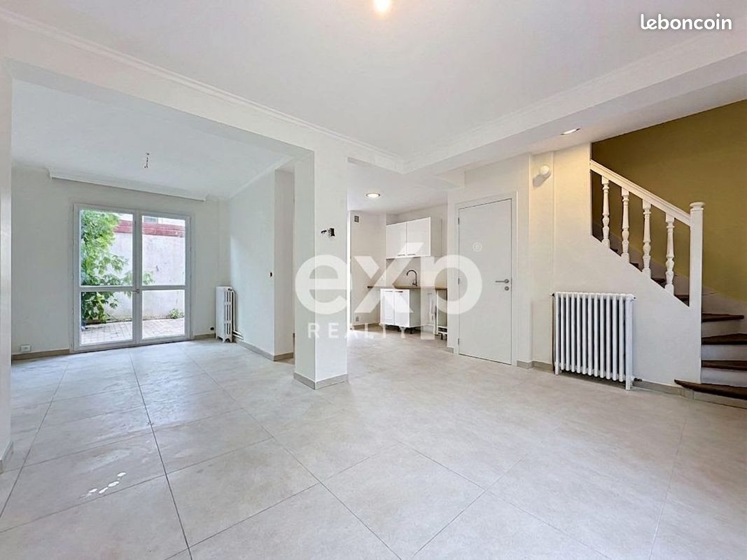 Maison 5 pièces 62 m² · à Saint-Denis · 62 m² · 306 000 €