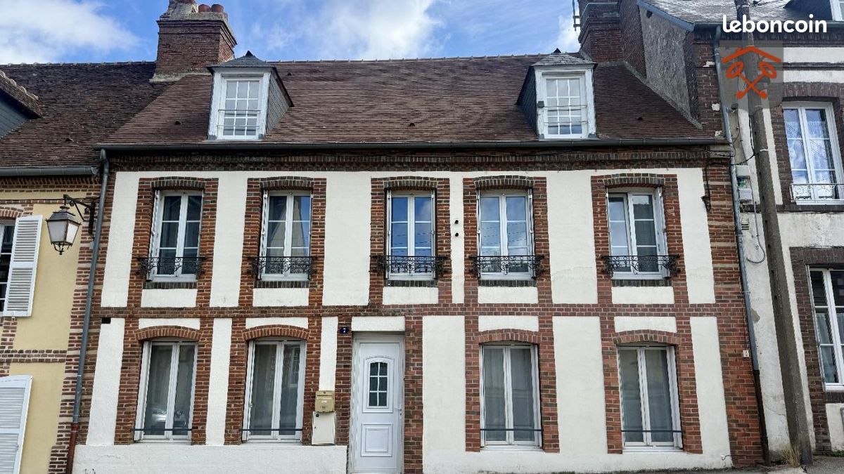 Maison 8 pièces 180 m² · à L'Aigle · 180 m² · 264 000 €
