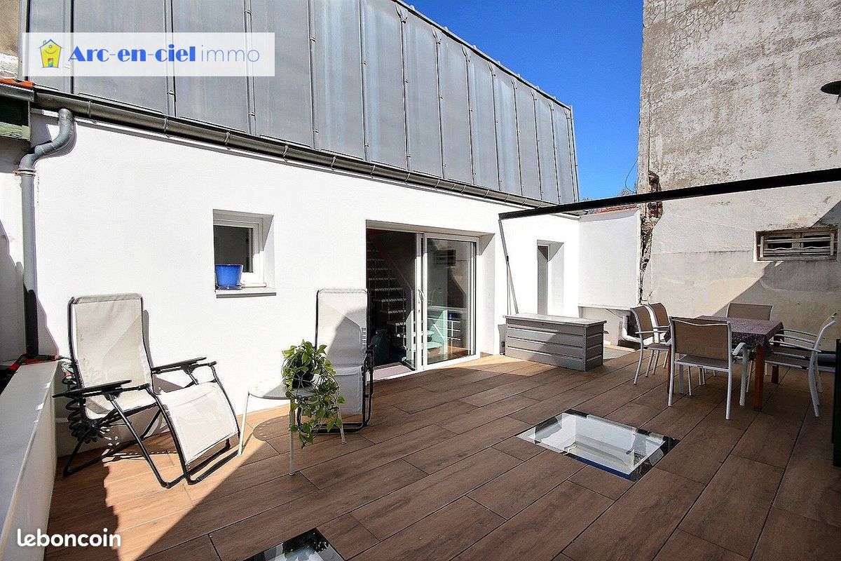 Appartement 8 pièces 160 m² · aux Lilas · 160 m² · 927 000 €