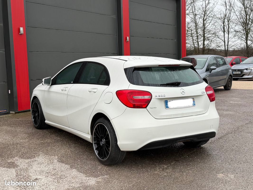 MERCEDES CLASSE A 200 CDI BlueEFFICIENCY Intuition (image 3)